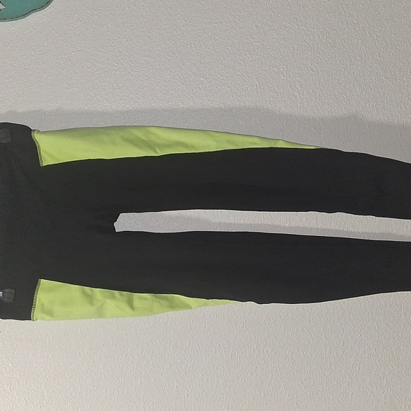ALO Yoga Black and Neon Yellow Leggings - Picture 1 of 6